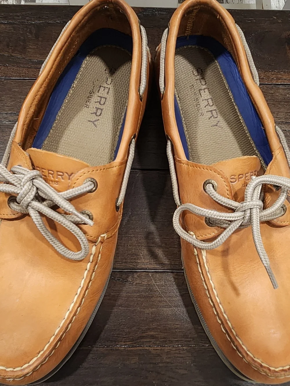 Sperry Men’s Tan Leather Boat Shoes – Size 10
